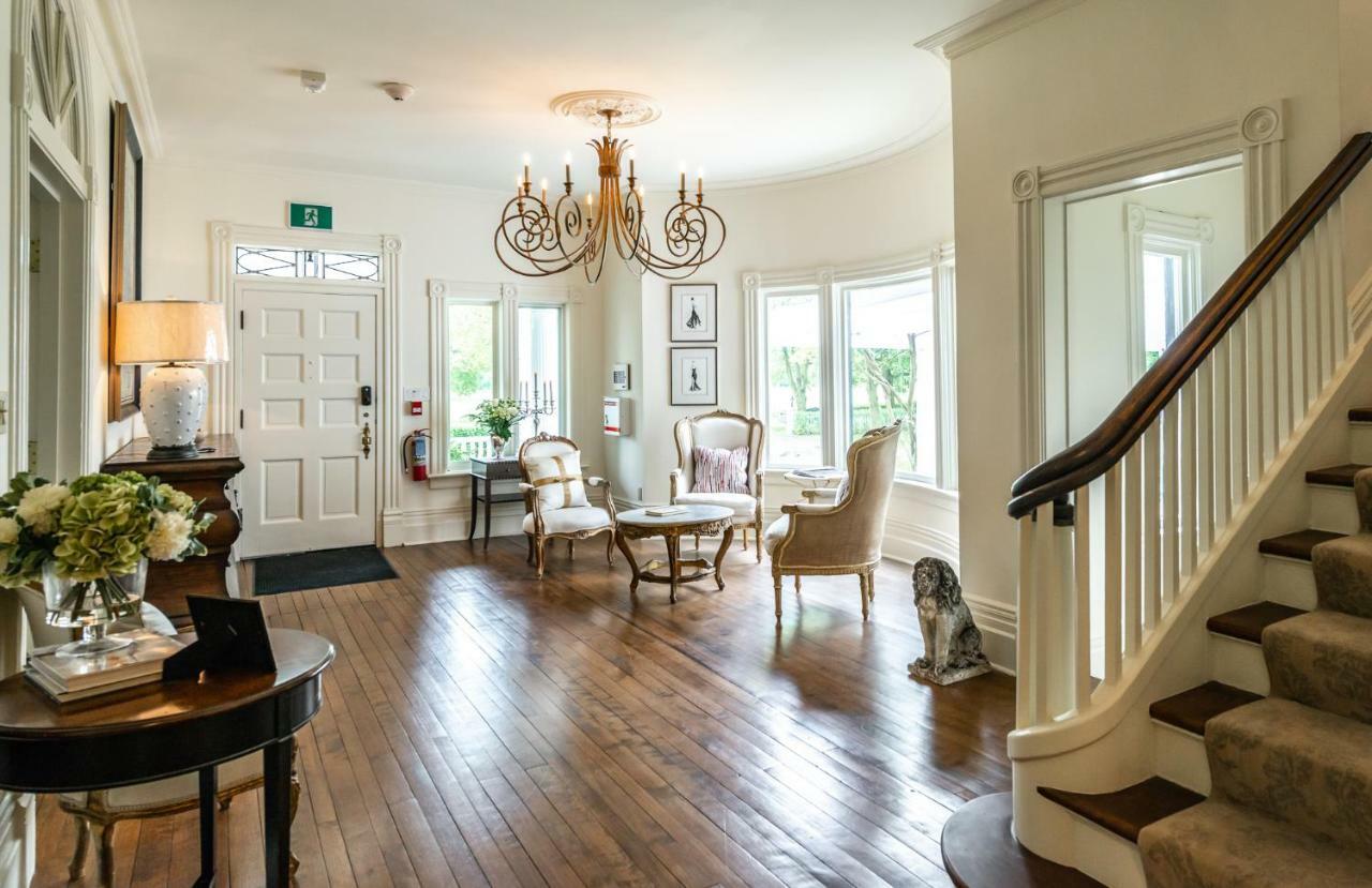 Bed and Breakfast Lakewinds Country Manor Ниагара-он-те-Лейк Экстерьер фото